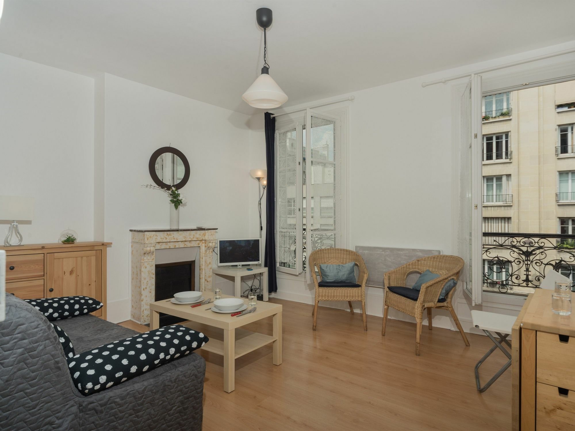 Lecourbe- Eiffel Apartment