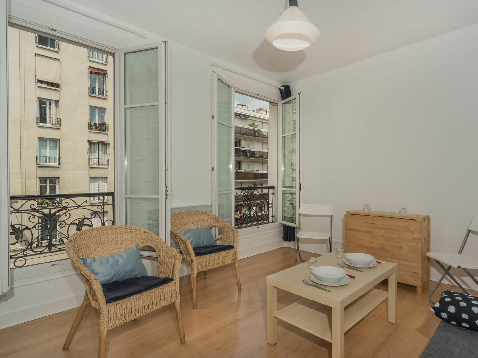 Lecourbe- Eiffel Apartment